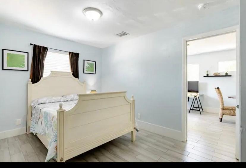 One bedroom apt with private patio near Fort Lauderdale beach Buitenkant foto